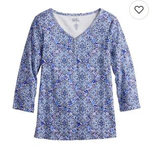 Women’s Croft & Barrow Blue Floral Ribbed Henley 3/4 Sleeve Top Size Medium NWT
